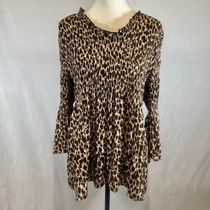 Chloe + Renee leopard animal print long sleeves babydoll top size large